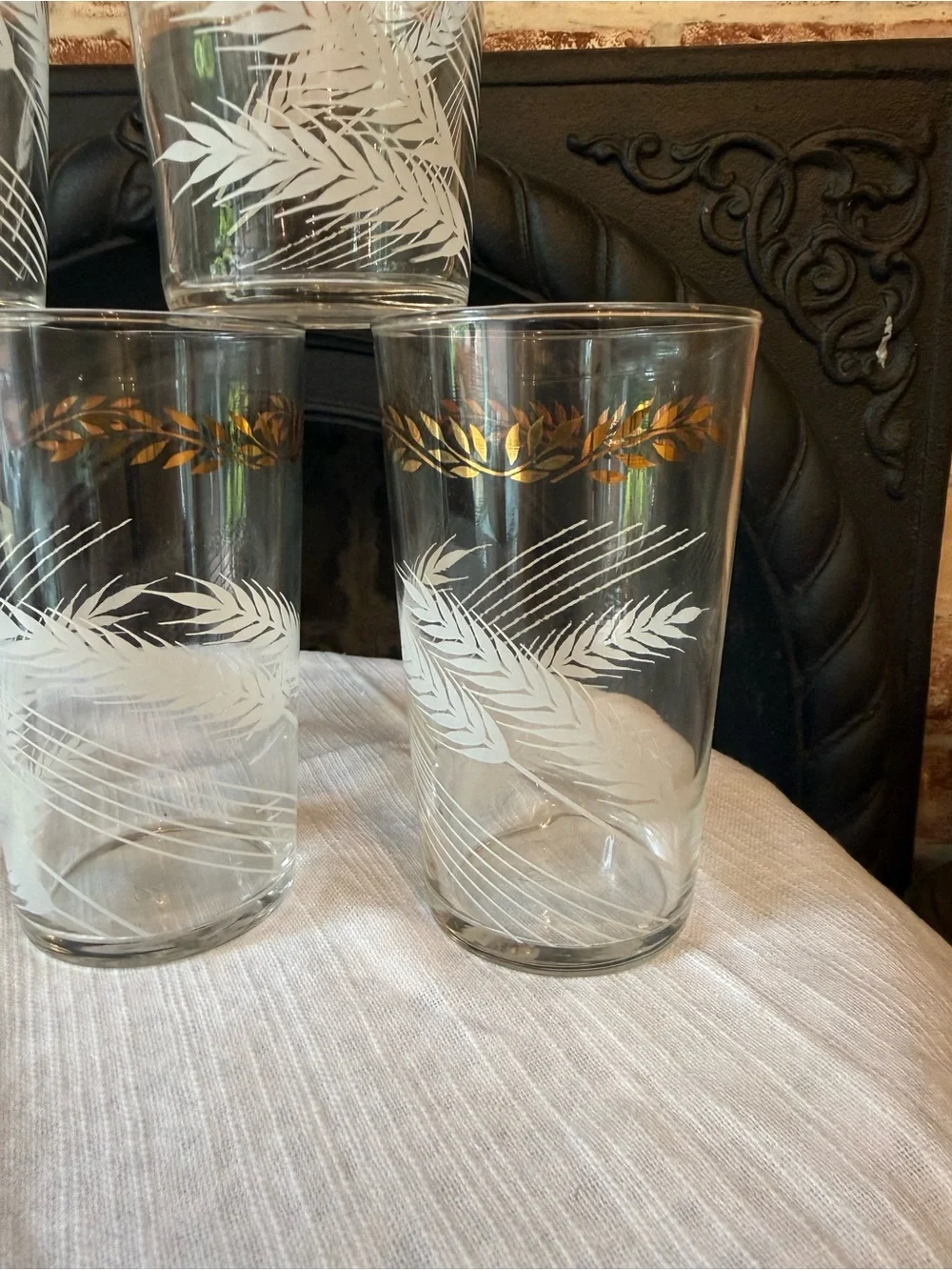 Gold & White Palm Leaf Glass Tumbler Set - 7 Pieces